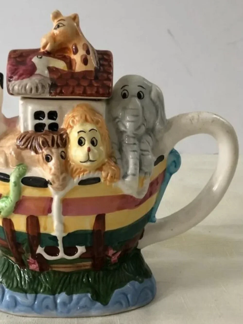 Noah's Ark Teapot Hand Painted Ceramic w/Lid New World Specialties Vtg 90s NWOT
